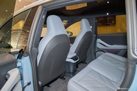 2025款蔚来ET5T 75kWh Touring