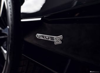 2023款Urus 4.0T V8 S 官图