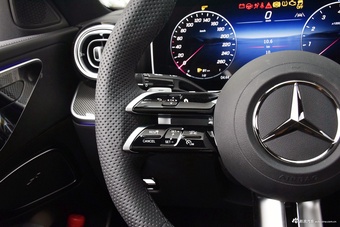 2025款奔驰C级 改款 C 260 L 运动版