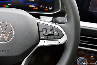 2025款速腾 改款三 300TSI DSG超越版