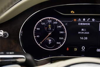 2024款飞驰 4.0T V8 Mulliner