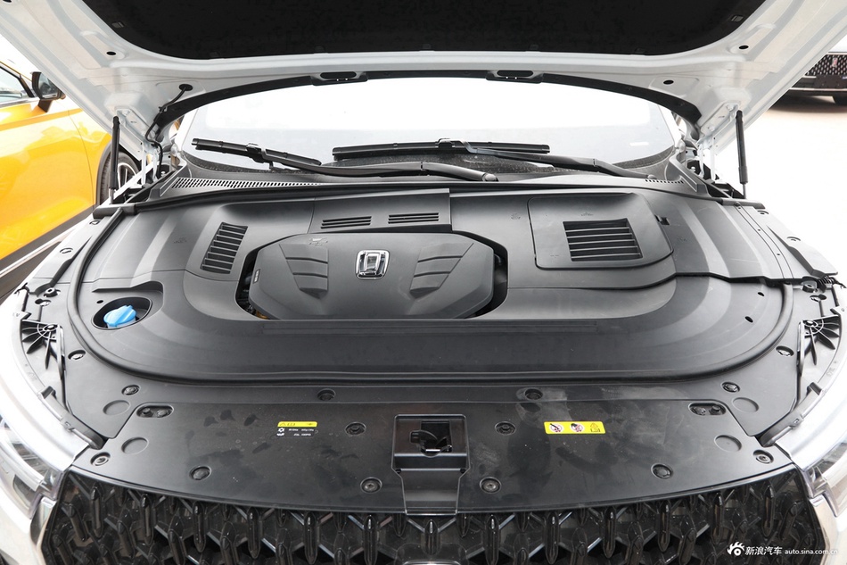 2022款奔腾T99 20TD 自动运动豪华型