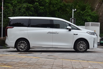 2025款魏牌 高山 四驱高山7