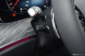 2021款奔驰E级改款 E 300 L 运动豪华型 