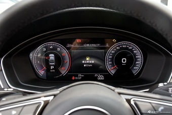 2025款奥迪A4L 200万辆悦享版 40 TFSI 时尚动感型