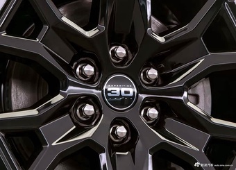 2027款征服者 30周年纪念版 官图