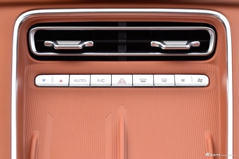 2025款风云A9L 260超长续航尊贵版