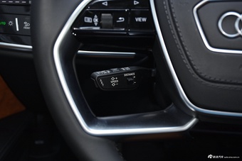 2022款奥迪A8L Horch创始人版 经典型