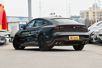 2025款长安UNI-V 第三代 2.0T 劲擎型