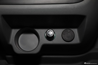 2021款凯锐浩克2.0L手动畅运标准6座平顶1TZS