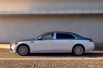 2027款迈巴赫S 680 4MATIC官图