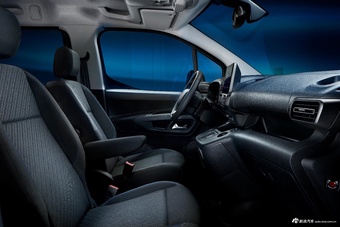 2022款菲亚特多宝纯电 官图