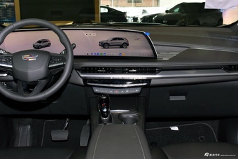 2025款凯迪拉克XT4 28T 两驱豪华型