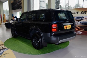 2025款普拉多 2.4T 全能TX版 5座