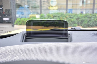 2025款MINI 2.0T COOPER S 艺术家 五门版