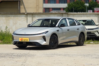 2026款极狐贝塔S3 535 PLUS换电版