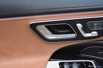 2025款奔驰E级 E 300 L 时尚运动型