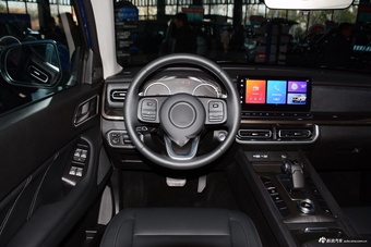 2026款长城炮 2.4T商用炮自动柴油四驱精英型长箱