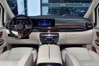 2025款维努斯 2.0T 威赫纪念版