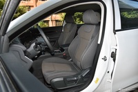 2025款奔腾B70 龙耀版 1.5T 质享型