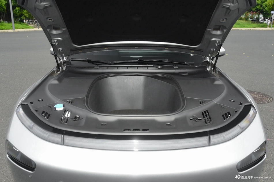 2023款小鹏P7 586E