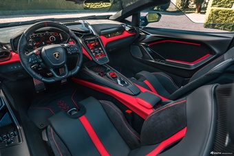 2026款Fenomeno Roadster 官图