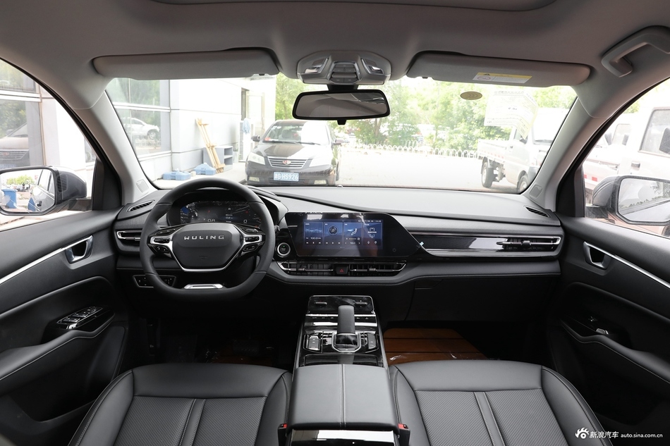 2020款五菱凯捷1.5T自动旗舰型头等舱