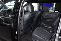 2024款格瑞维亚 2.5L混动 尊贵PLUS版