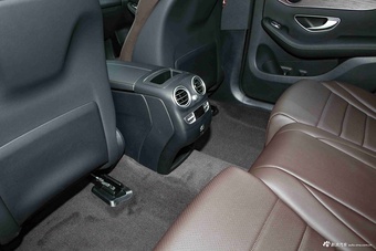 2022款奔驰GLC级 改款 GLC 300 L 4MATIC 动感型臻藏版