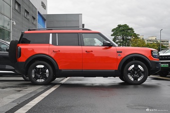 2026款福特智趣烈马 墨钻增程版