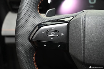 2025款长安UNI-V 第三代 2.0T 劲擎型