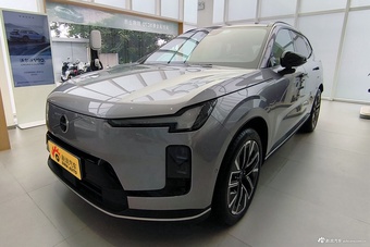 2026款沃尔沃XC70插电 四驱超长续航