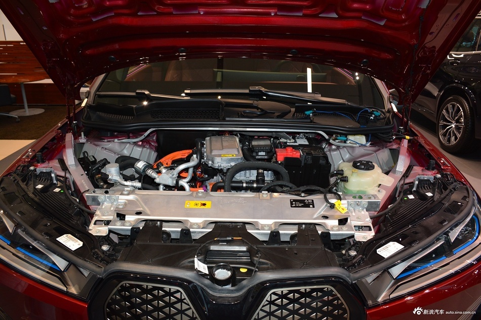 2022款宝马iX xDrive40