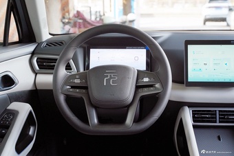 2025款比亚迪元UP 301KM领航型