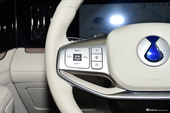 2026款腾势N8L 旗舰型