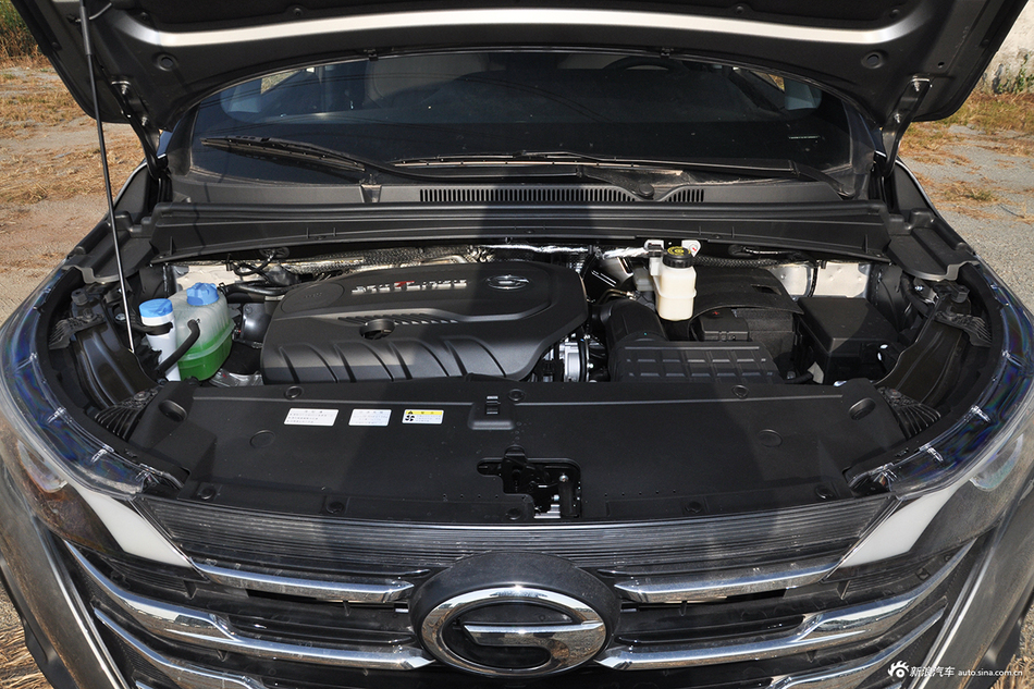 2019款传祺GM6 1.5T自动尊享版7座270T国VI