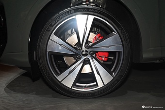 2025广州车展实拍：奥迪Q5L