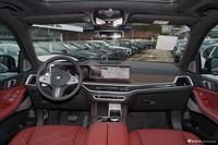 2025款宝马X5 xDrive 40Li 尊享型M 运动曜夜套装