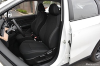 2021款哪吒V 标准续航娱乐版