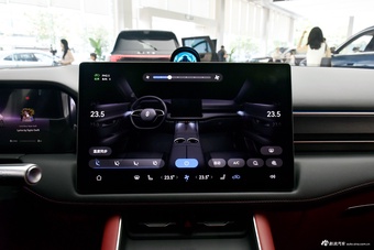 2025款问界M5 增程 Ultra 后驱版