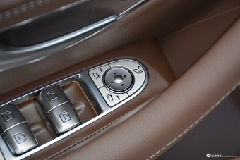 2021款奔驰E级 E 300 L 尊贵型