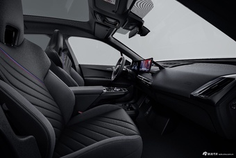 2025款宝马iX M70官图