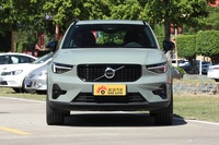2023款沃尔沃XC40 B4 四驱智雅运动版