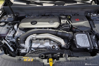 2025款奔驰GLB 220 动感型