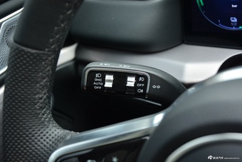 2024款红旗HS7 PHEV 2.0T四驱旗领版 7座