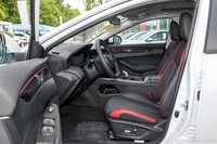 2024款奕炫MAX 尊贵版