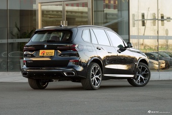 2026款宝马X5 xDrive 30Li 尊享型 M运动曜夜套装