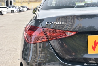 2025款奔驰C级 改款 C 260 L 运动版