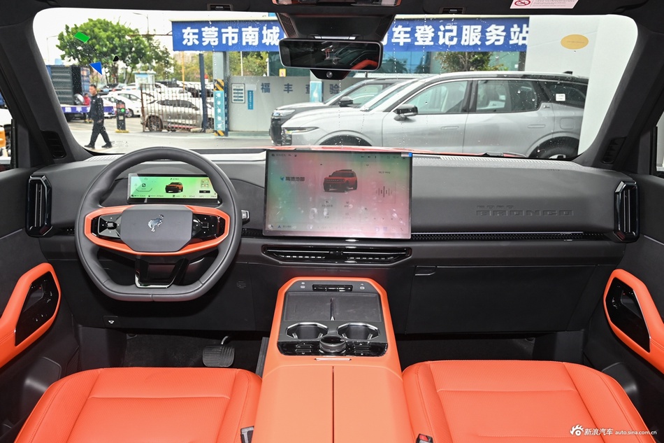 2026款福特智趣烈马 墨钻增程版