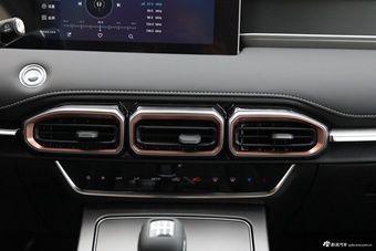 2021款捷途X70 PLUS 改款 1.5T 手动风 7座